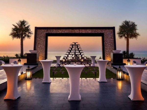 ТОП-лист отелей ОАЭ с гарантированными местами и выгодными ценами на туры<br />
