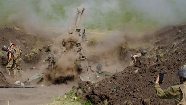 Украинские боевики выпустили девять снарядов натовского калибра по Донецку<br />
