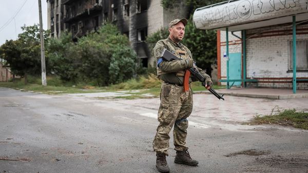В Киеве заявили о тестах оборонных компаний США оружия на Украине<br />

