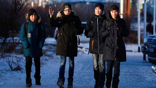 На Чукотке из-за снежного циклона отменили занятия в школах