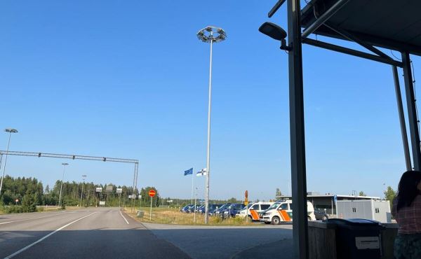 Финляндия закрыла границу. Как отреагировали российские туристы