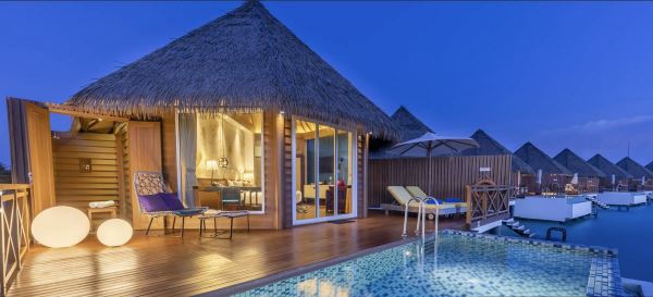 Как курорт Mercure Maldives Kooddoo Resort стал образцом экоархитектуры<br />
